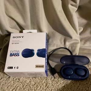 Sony WF-XB700 extra bass headphones used